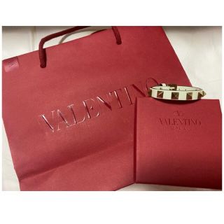 ヴァレンティノ(VALENTINO)の○最終値下げ○ヴァレンティノ　ブレスレット　ホワイト　腕輪　中古(ブレスレット/バングル)