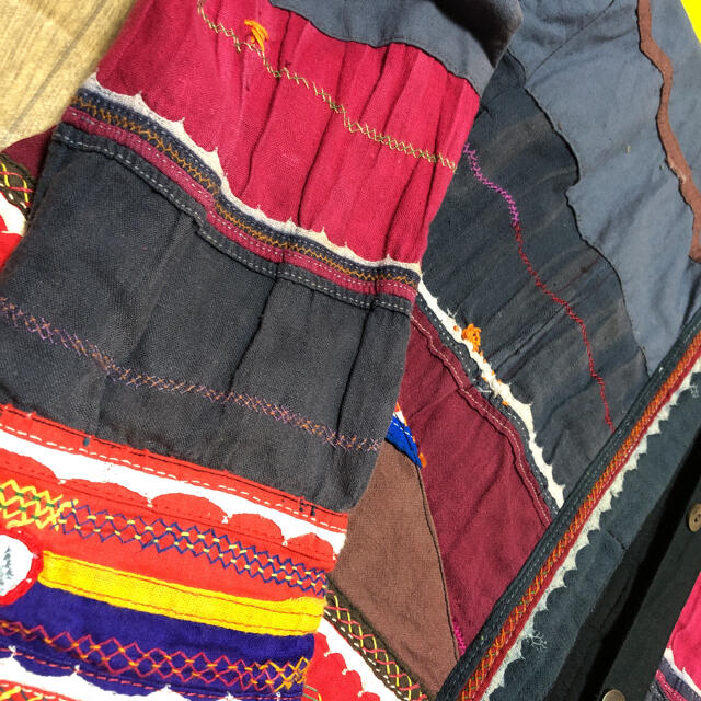 MALAIKA(マライカ)のマライカ〜ミラーワーク刺繍セット レディースのスカート(ひざ丈スカート)の商品写真