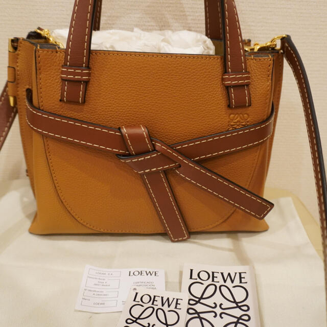 LOEWE(ロエベ)のLOEWE ハンドバッグ レディースのバッグ(ハンドバッグ)の商品写真