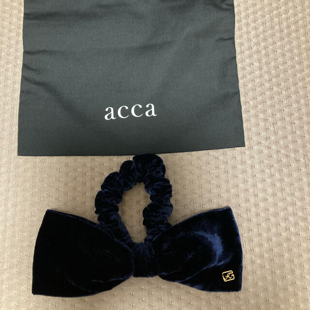 acca(アッカ)のacca 限定　ベルベット　リボンシュシュ レディースのヘアアクセサリー(ヘアゴム/シュシュ)の商品写真