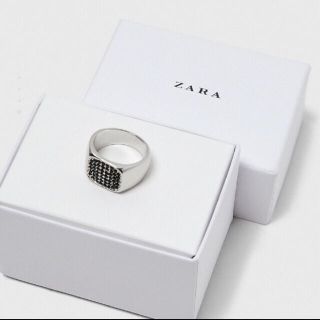 ザラ(ZARA)のZARA メンズアクセサリー  ダイヤモンドディテール付き シルバーリング 指輪(リング(指輪))