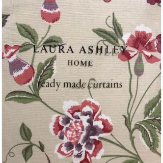 ローラアシュレイ(LAURA ASHLEY)のローラアシュレイ　レディメイドカーテン　２枚組(カーテン)