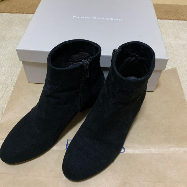 ◇大幅値下げ◇未使用品◇マノロブラニク 黒 スエード パンチング