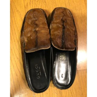 グッチ(Gucci)の【値下げ】GUCCI 毛皮　靴　レディース(ローファー/革靴)