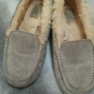 アグ(UGG)の【取り置き専用】Ugg モカシン ライトグレー(スリッポン/モカシン)