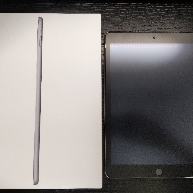 iPad(アイパッド)のiPad 第5世代 Wi_Fi+Celluler 128GB スマホ/家電/カメラのPC/タブレット(タブレット)の商品写真