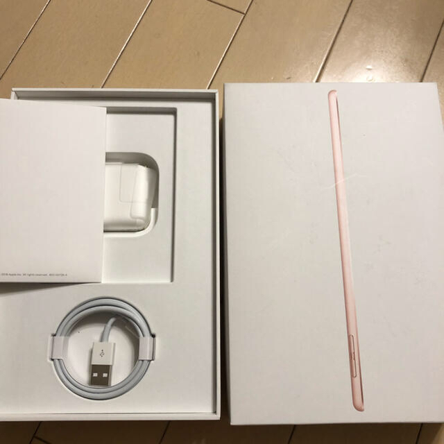 Apple(アップル)のiPad mini5 WI-FI+cellularモデル　64GB スマホ/家電/カメラのPC/タブレット(タブレット)の商品写真