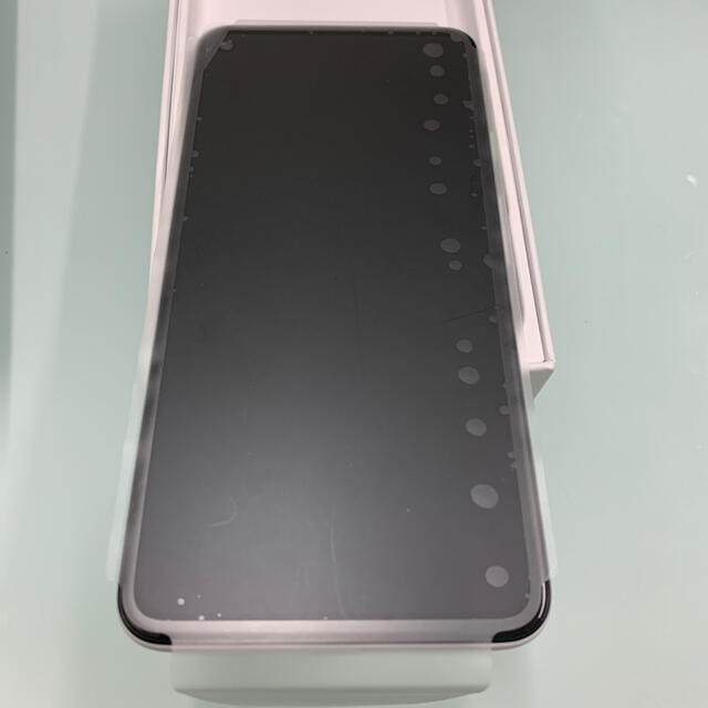 Google pixel4a5g ホワイト　 スマホ/家電/カメラのスマートフォン/携帯電話(スマートフォン本体)の商品写真