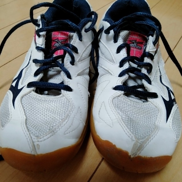 MIZUNO(ミズノ)のMIZUNOバレーシューズ（22.0cm） キッズ/ベビー/マタニティのキッズ靴/シューズ(15cm~)(スニーカー)の商品写真