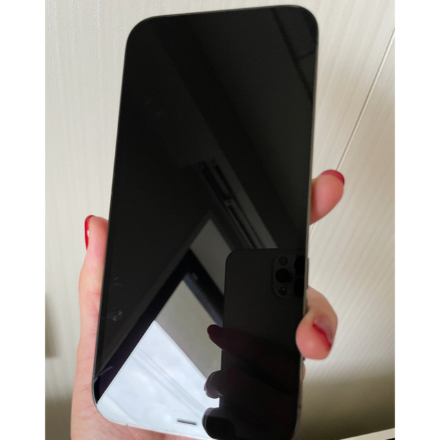 Apple(アップル)のiPhone 12 Pro Max 256GB グラファイト SIMフリー スマホ/家電/カメラのスマートフォン/携帯電話(スマートフォン本体)の商品写真