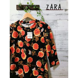 ザラ(ZARA)の【新品未使用】ZARA  花柄  ワンピース  Mサイズ  黒 TRAFALUC(ロングワンピース/マキシワンピース)