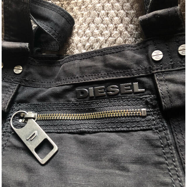 DIESEL(ディーゼル)のDIESELトートバック メンズのバッグ(トートバッグ)の商品写真