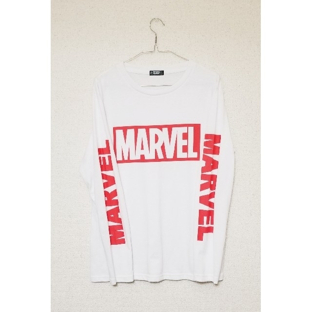 MARVEL(マーベル)のMARVEL (マーベル) ロゴプリント クルーネック 長袖 Tシャツ レディースのトップス(Tシャツ(長袖/七分))の商品写真