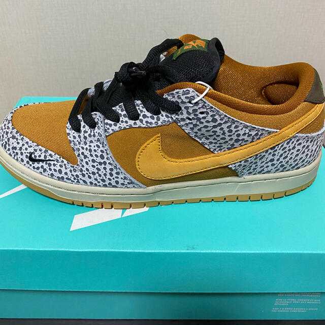 NIKE(ナイキ)のNIKE SB DUNK LOW PRO ISO "SAFARI" 26.5 メンズの靴/シューズ(スニーカー)の商品写真