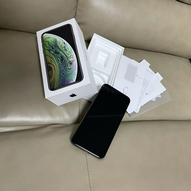 iPhone Xs 256GB MTE02J/A 画面割れ docomo ◯判定