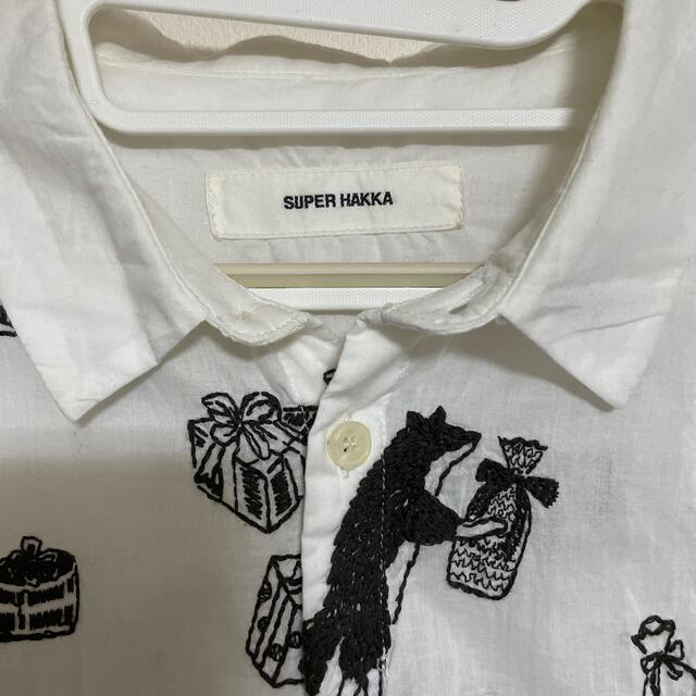 SUPER HAKKA(スーパーハッカ)のスーパーハッカ　刺繍シャツ レディースのトップス(シャツ/ブラウス(長袖/七分))の商品写真