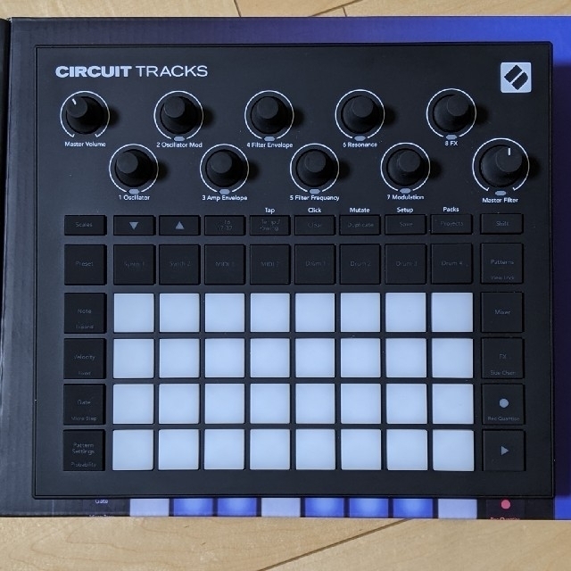 Novation circuit tracks