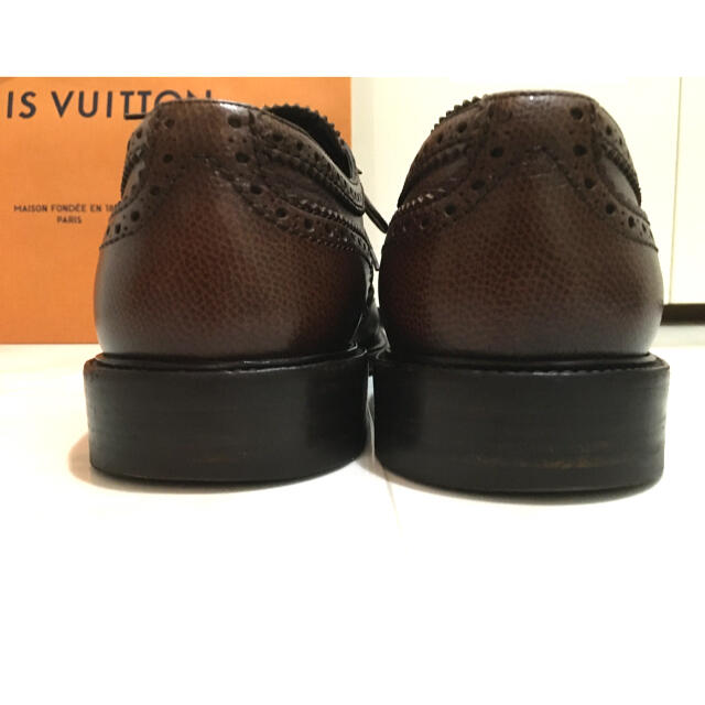 LOUIS VUITTON(ルイヴィトン)のvuitton ウイングチップ　ドレスシューズ　8 1/2 メンズの靴/シューズ(ドレス/ビジネス)の商品写真