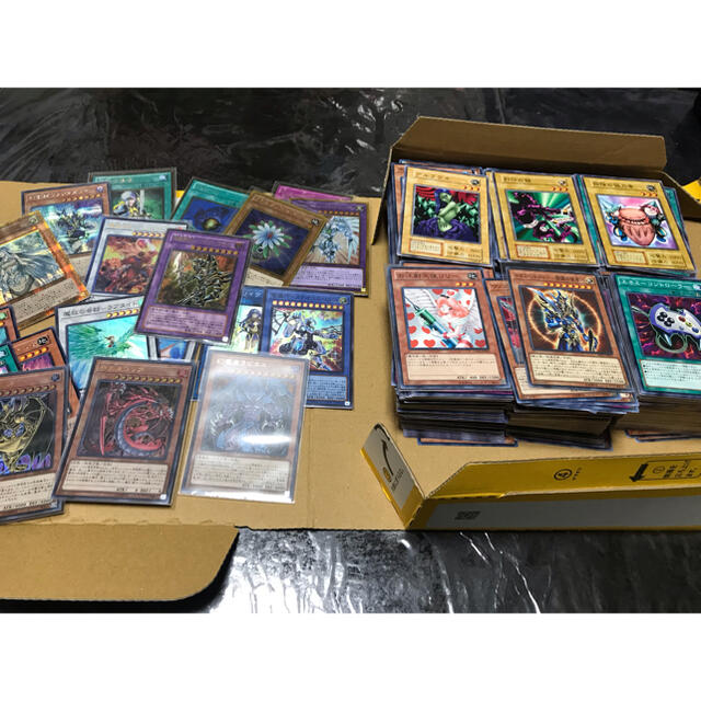 遊戯王(ユウギオウ)の遊戯王カードまとめ売り600枚以上ブラックパラディンレリーフ エンタメ/ホビーのトレーディングカード(シングルカード)の商品写真