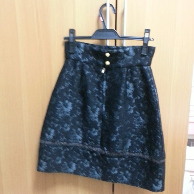 La TOTALITE(ラトータリテ)のn@O様お取り置き☆ レディースのスカート(ひざ丈スカート)の商品写真
