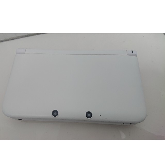 ニンテンドー3DS(ニンテンドー3DS)の【やま様専用】3DSLL  本体のみ エンタメ/ホビーのゲームソフト/ゲーム機本体(携帯用ゲーム機本体)の商品写真