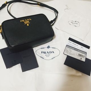 プラダ(PRADA)のPRADAショルダーバッグ サフィアーノレザー ネロ 肩掛け 斜め掛け 2WAY(ショルダーバッグ)