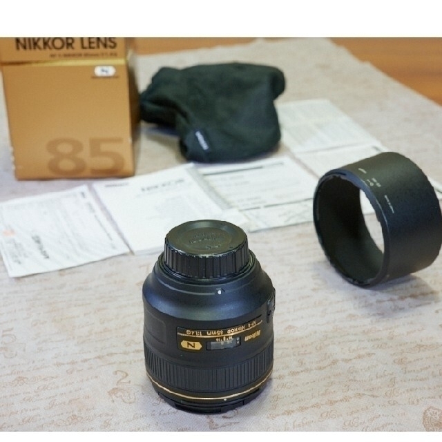 美品 送料無料 Nikon AF-S NIKKOR 85mm F1.4 G - レンズ(単焦点)