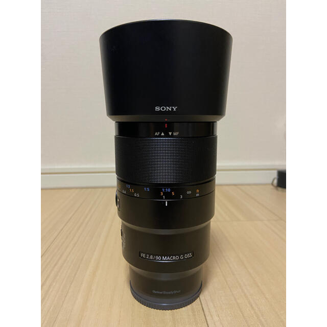 SONY(ソニー)のSONY FE 90mm F2.8 Macro G OSS SEL90M28G スマホ/家電/カメラのカメラ(レンズ(単焦点))の商品写真