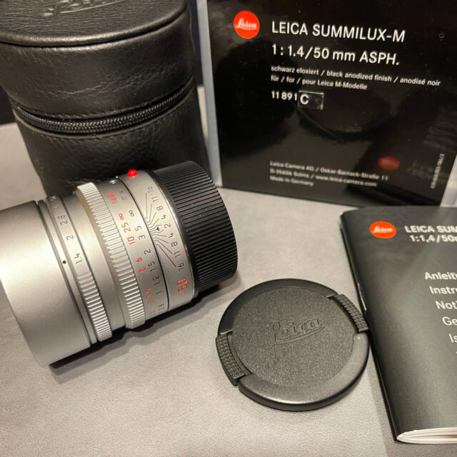 LEICA(ライカ)の【美品】ズミルックス summilux 50mm F1.4 ASPH. シルバー スマホ/家電/カメラのカメラ(レンズ(単焦点))の商品写真