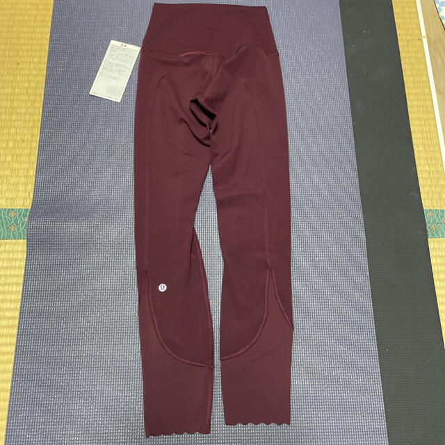 新品タグ付き ルルレモン サイズ2 アラインパンツ レギンス タイツ