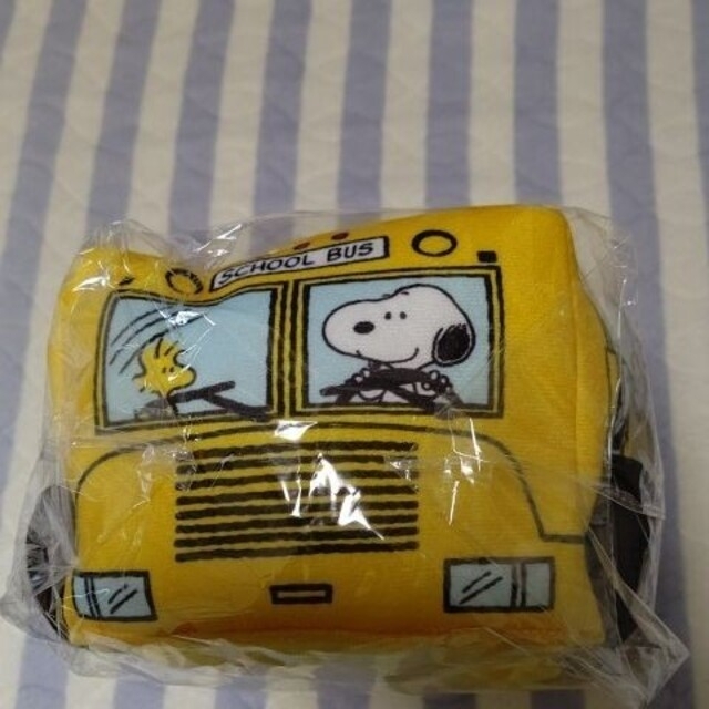 SNOOPY(スヌーピー)のスヌーピーぬいぐるみティッシュカバー新品 インテリア/住まい/日用品のインテリア小物(ティッシュボックス)の商品写真