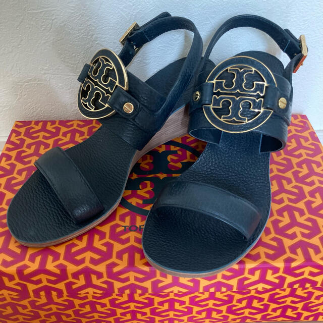 新品未使用 TORY BURCH サンダル | bergosafety.com.br