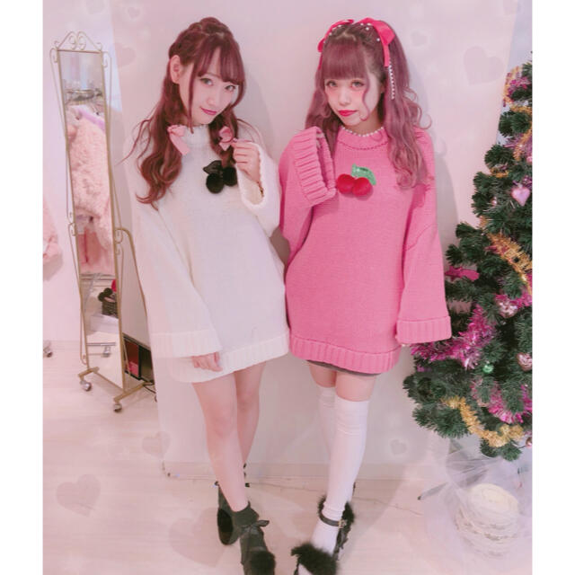 Swankiss(スワンキス)のswankiss cherry fur big knit  レディースのトップス(ニット/セーター)の商品写真