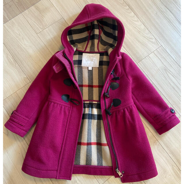 BURBERRY(バーバリー)のバーバリー　ダッフルコート　キッズ　BURBERRY キッズ/ベビー/マタニティのキッズ服女の子用(90cm~)(ジャケット/上着)の商品写真