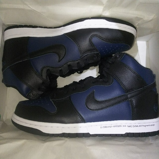 NIKE(ナイキ)の26.5cm FRAGMENT DUNK HIGH MIDNIGHT NAVY メンズの靴/シューズ(スニーカー)の商品写真