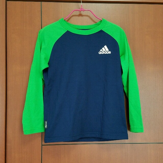 adidas(アディダス)のカピパラ様専用☆【美品】アディダス☆キッズサッカーシャツ キッズ/ベビー/マタニティのキッズ服男の子用(90cm~)(Tシャツ/カットソー)の商品写真