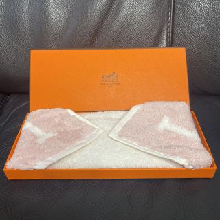 エルメス(Hermes)のHERMES エルメスハンドタオル新品未使用ピンク(タオル/バス用品)