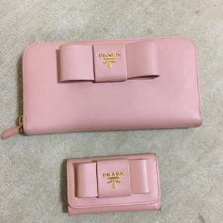 プラダ(PRADA)のPRADA 財布 リボン ピンク 値下げ(財布)