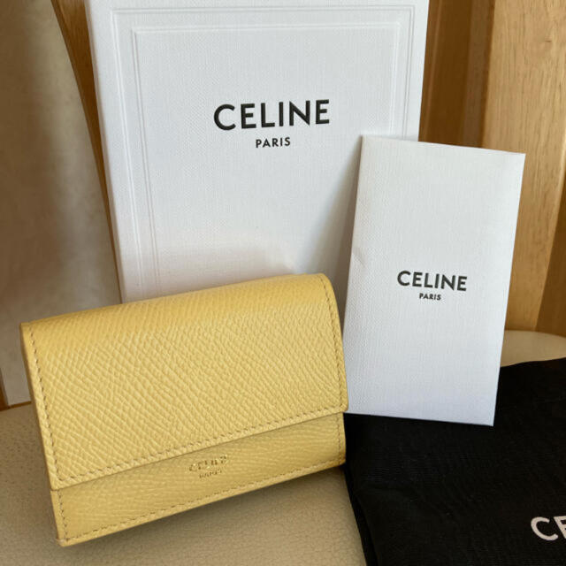 celine(セリーヌ)の極美品　セリーヌ　フォールドウォレット　ポレン レディースのファッション小物(財布)の商品写真