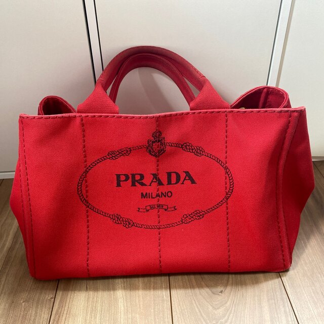 PRADA カナパ　タイムセール