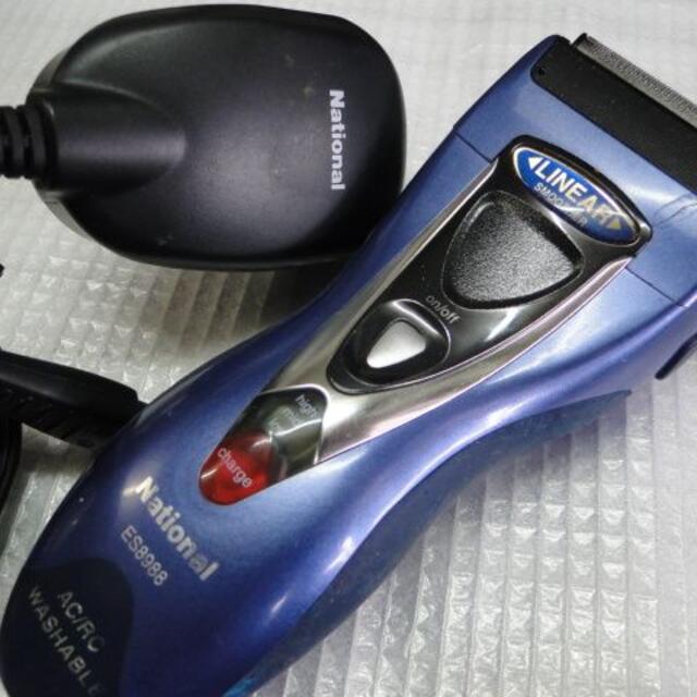 Panasonic - PANASONIC 充電式シェバーES8988(ジャンク)と電源 Panasonic - PANASONIC 充電式シェバーES8988(ジャンク)と電源