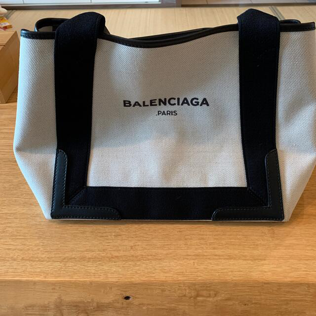 BALENCIAGA BAG(バレンシアガバッグ)のバレンシアガ　トートバッグ　BALENCIAGA レディースのバッグ(トートバッグ)の商品写真