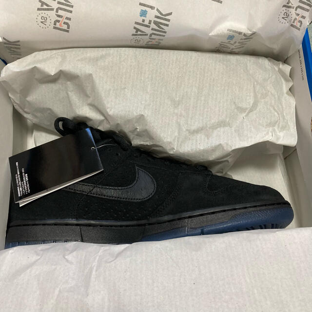 UNDEFEATED NIKE DUNK LOW BLACK 5 ON IT  メンズの靴/シューズ(スニーカー)の商品写真