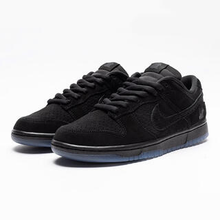 UNDEFEATED NIKE DUNK LOW BLACK 5 ON IT (スニーカー)