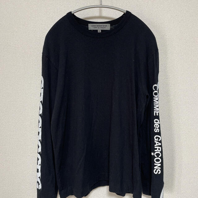 COMME des GARCONS(コムデギャルソン)のコムデギャルソン　CDCロゴロングスリーブTシャツ　A グッドデザイショップ限定 メンズのトップス(Tシャツ/カットソー(七分/長袖))の商品写真