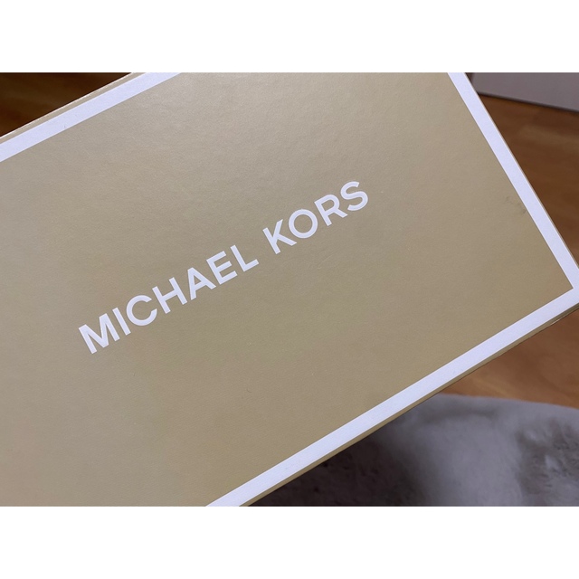 Michael Kors(マイケルコース)の【MICHAEL KORS】未使用　ミニバッグ　 レディースのファッション小物(ポーチ)の商品写真