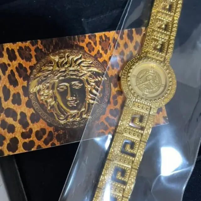 Gianni Versace(ジャンニヴェルサーチ)のジャンニ・ヴェルサーチ クオーツ 腕時計 レディースのファッション小物(腕時計)の商品写真