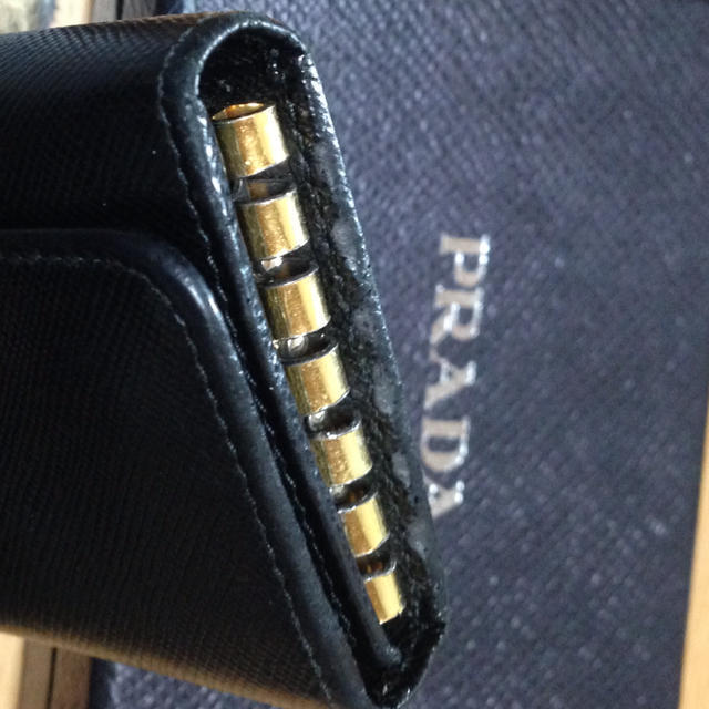 PRADA(プラダ)のPRADAキーケース レディースのファッション小物(キーホルダー)の商品写真