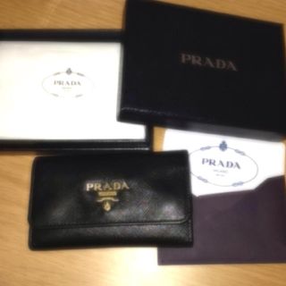 プラダ(PRADA)のPRADAキーケース(キーホルダー)