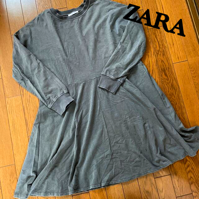 ZARA(ザラ)のZARA 秋古着風ビンテージグレースウェットワンピース レディースのトップス(トレーナー/スウェット)の商品写真